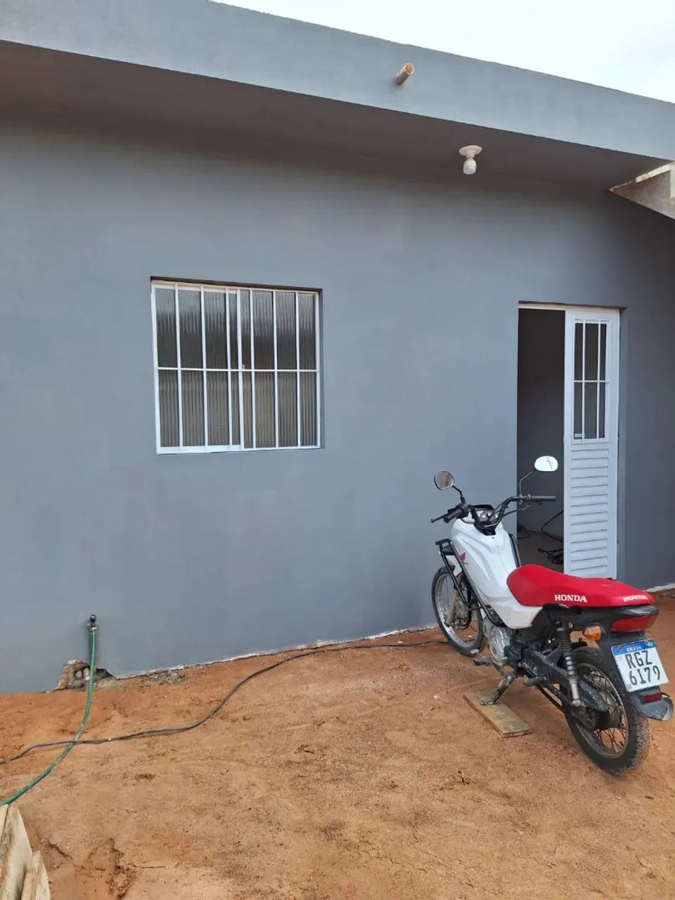 Vendo uma casa na rua da jaqueira  - Foto 2