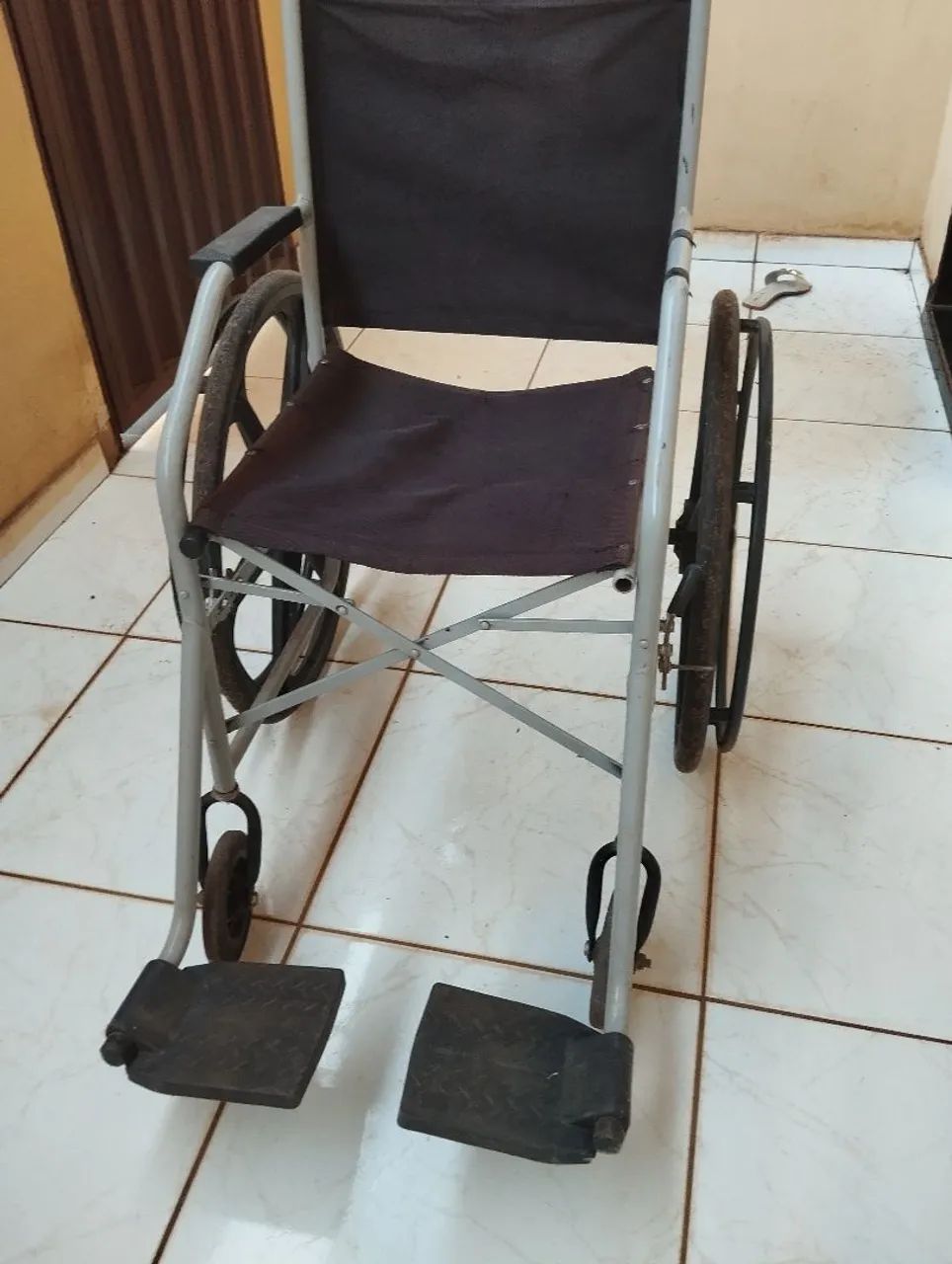 Cadeira de rodas - Foto 4