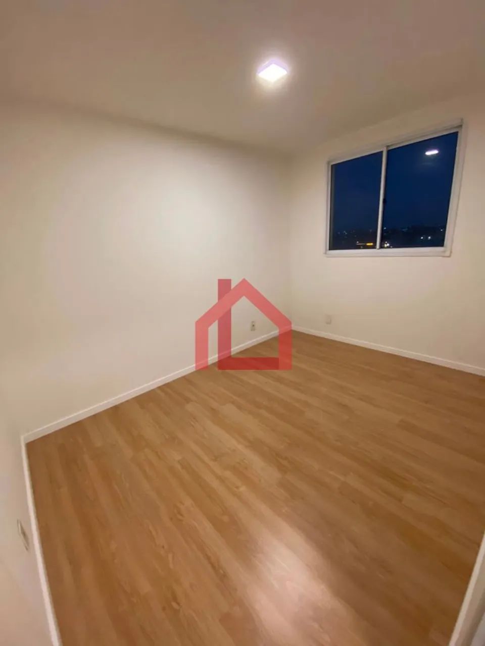 Dez Nova Iguaçu, 2 quartos com varanda e vaga. Piso Laminado e lazer completo. - Foto 5
