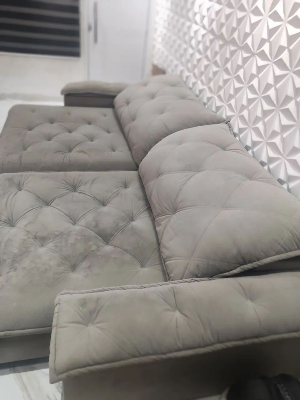 Vendo sofá retrátil de 2,90m por apenas 600$ - Foto 3