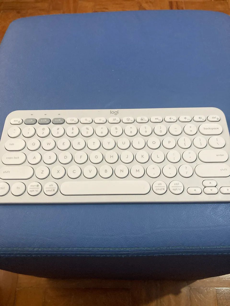 Teclado Bluetooth Logitech Pebble Keys 2 K380S