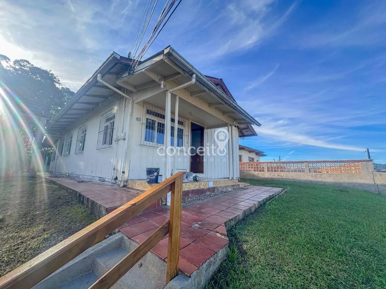 Casa com 3 Dormitórios e Amplo Espaço Externo na Itoupava Norte!