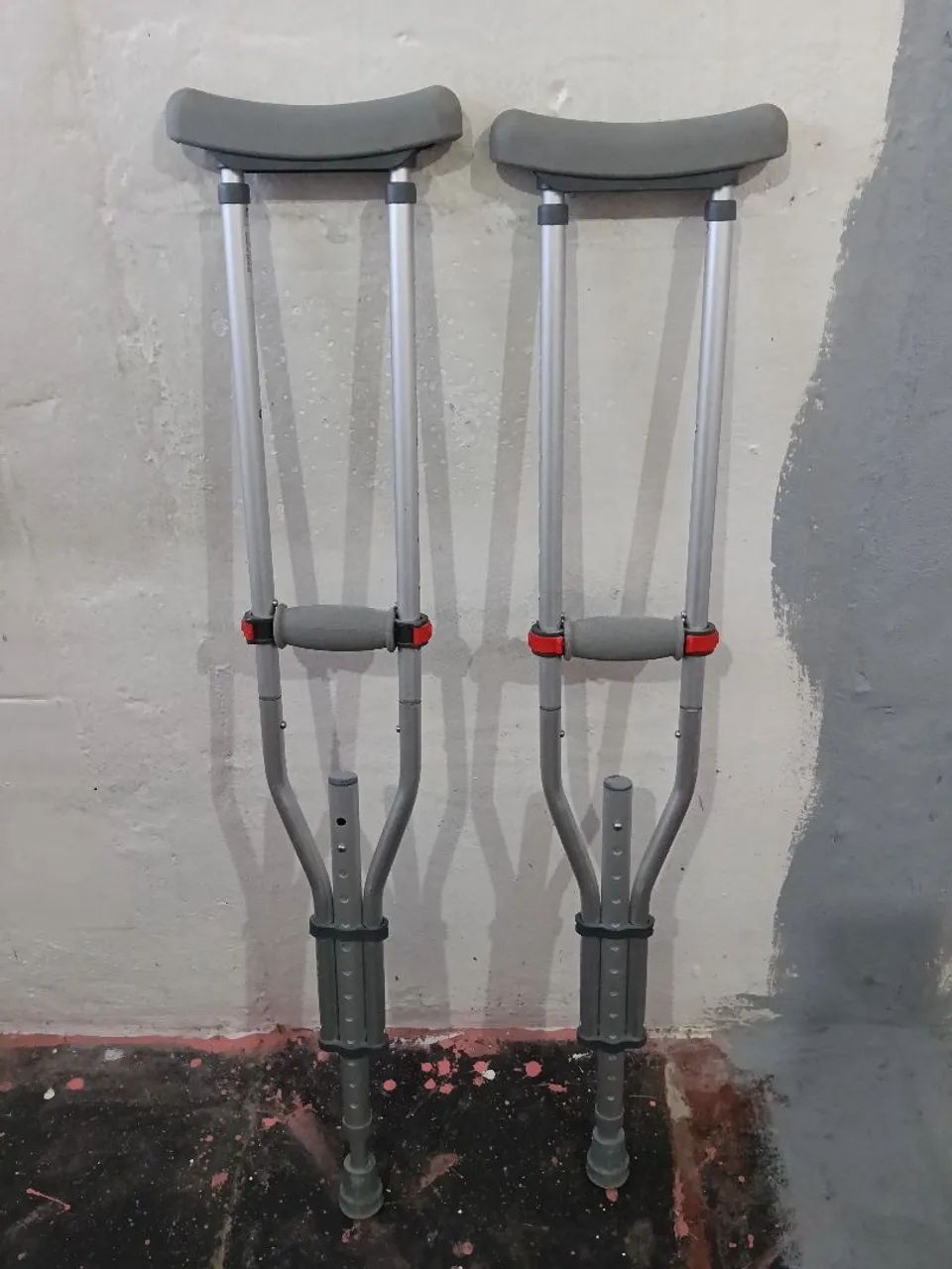 Vendo par de muleta 