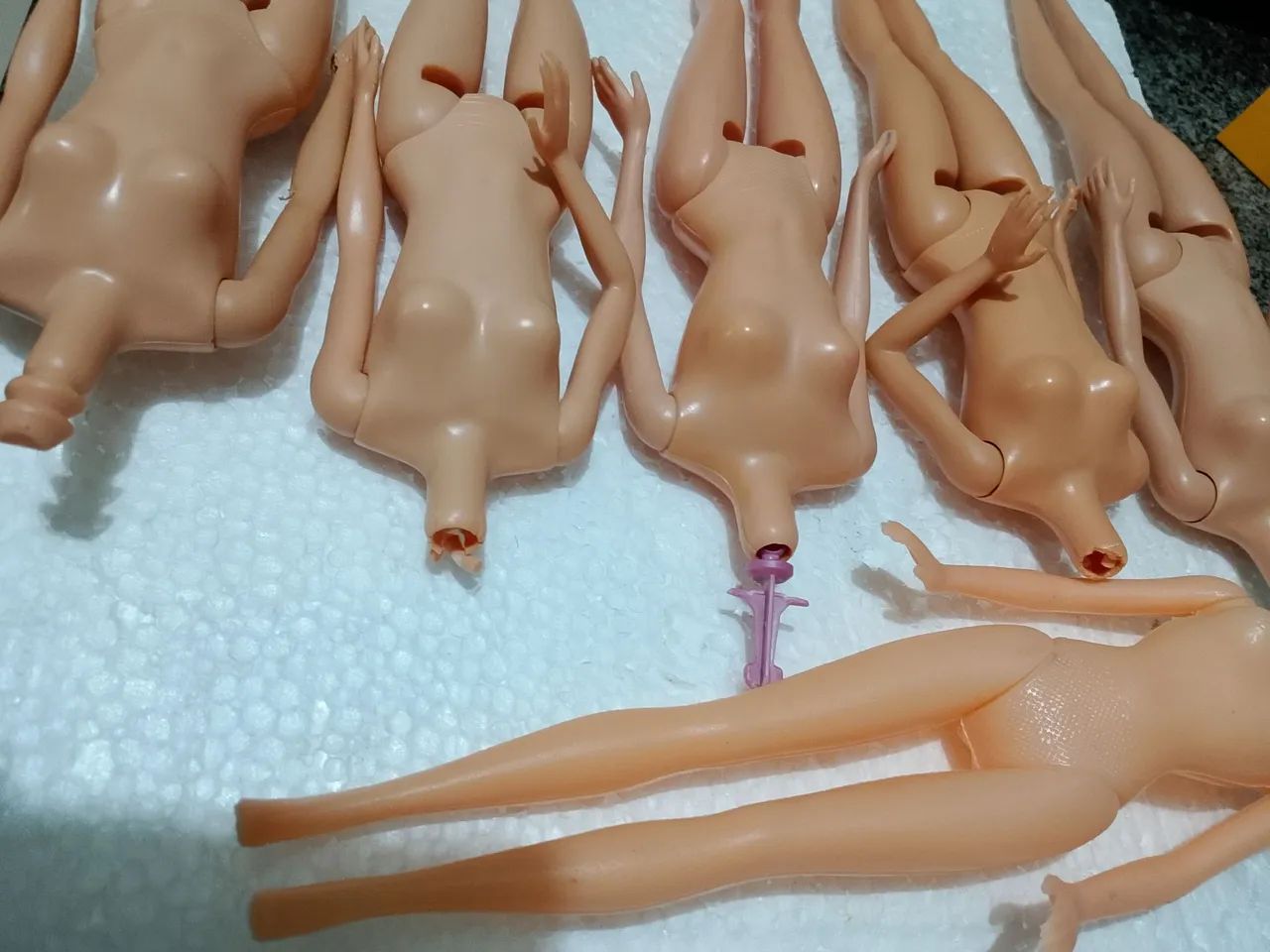 Lote de corpos de bonecas Barbies  - Foto 2