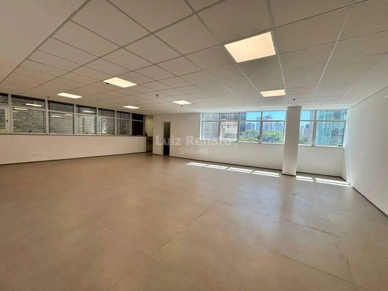 Sala comercial para aluguel, 98,8m² no Santo Agostinho - Foto 2