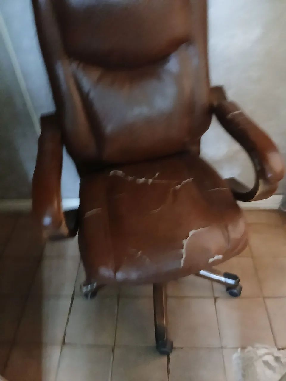 Swivel Office Chair