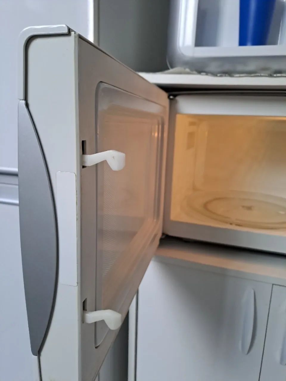 Micro-ondas Electrolux branco 28 litros  - Foto 2