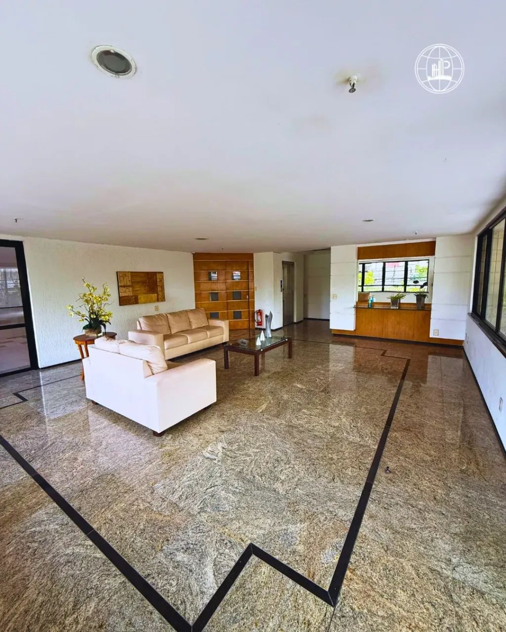 Apartamento com 248m² de Sofisticação no Meireles