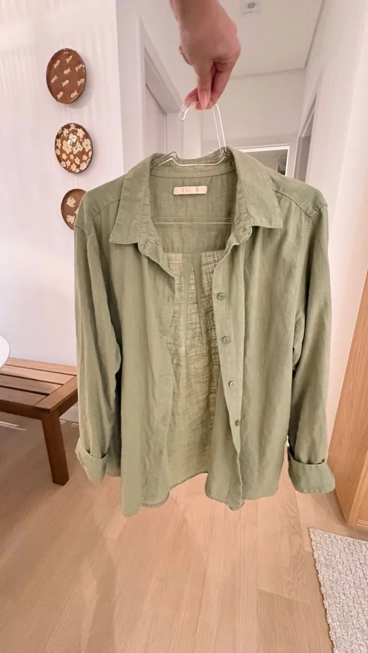 Camisa verde em algodão semi-linho tamanho M - Foto 2