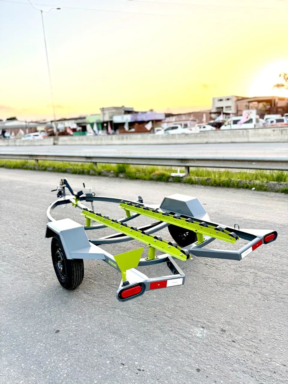 REBOQUE / CARRETINHA PARA JET SKI - PRONTA ENTREGA - Foto 4