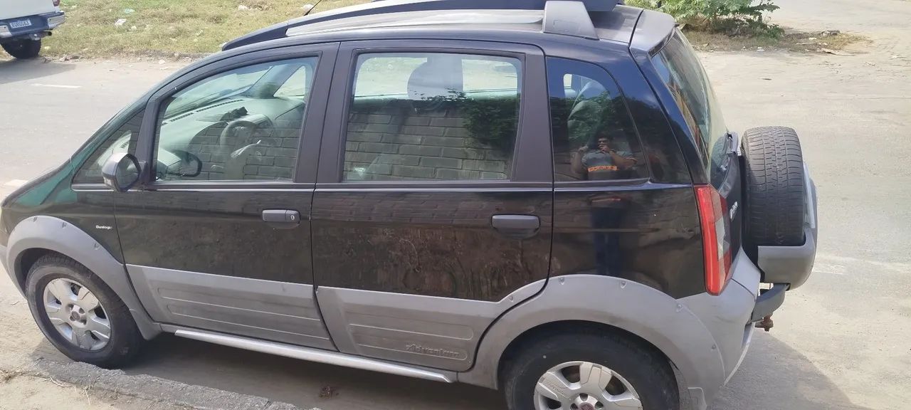 Fiat Idea Adv./ Adv.lock.dualogic 1.8 Flex 5P 2010 - Foto 3