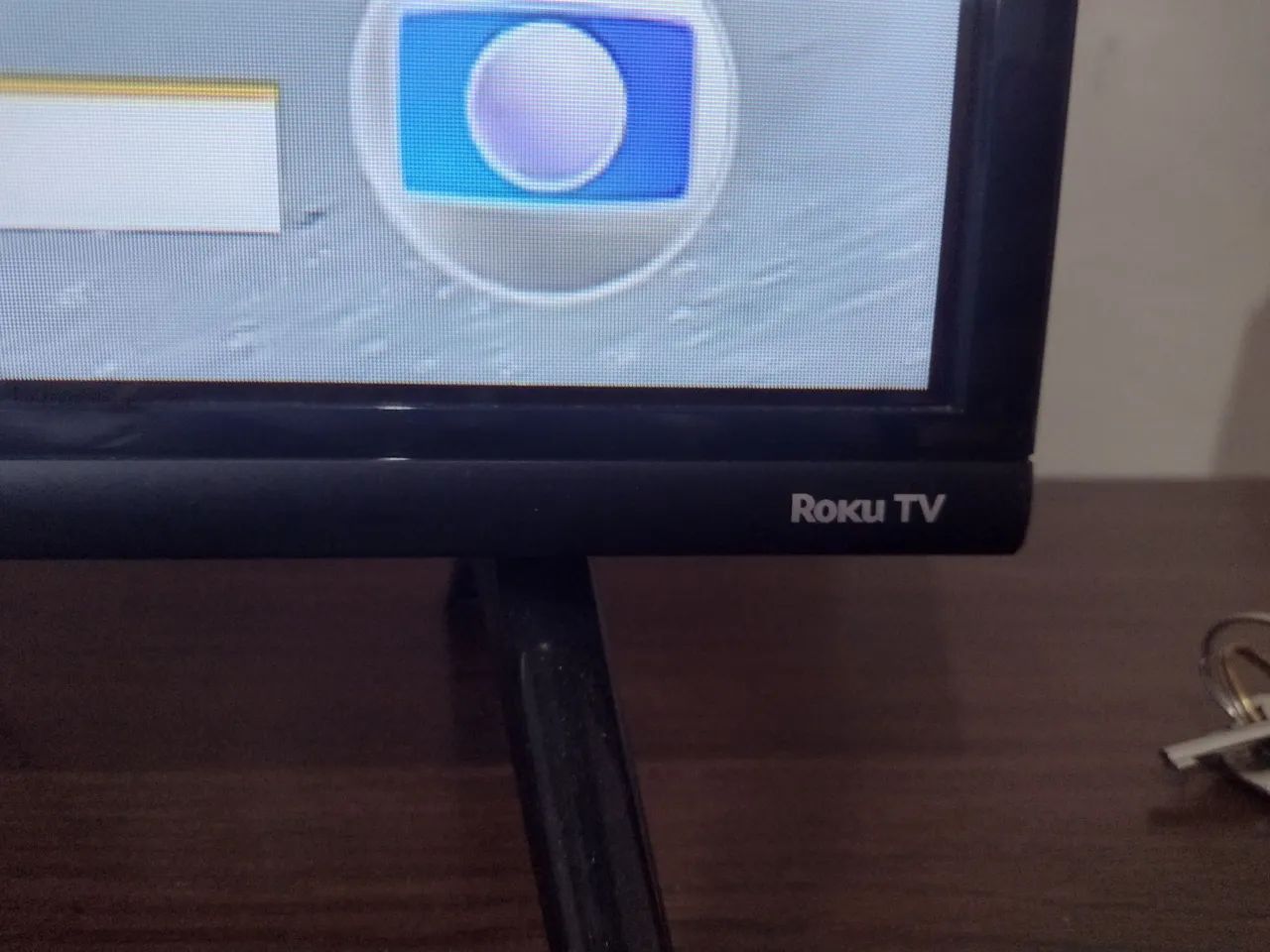 TV 32  LED POLEGADAS" SEMP" ROKU TV (Muito Nova) (ORIGINAL/Android) Wi-fi  completa - Foto 3