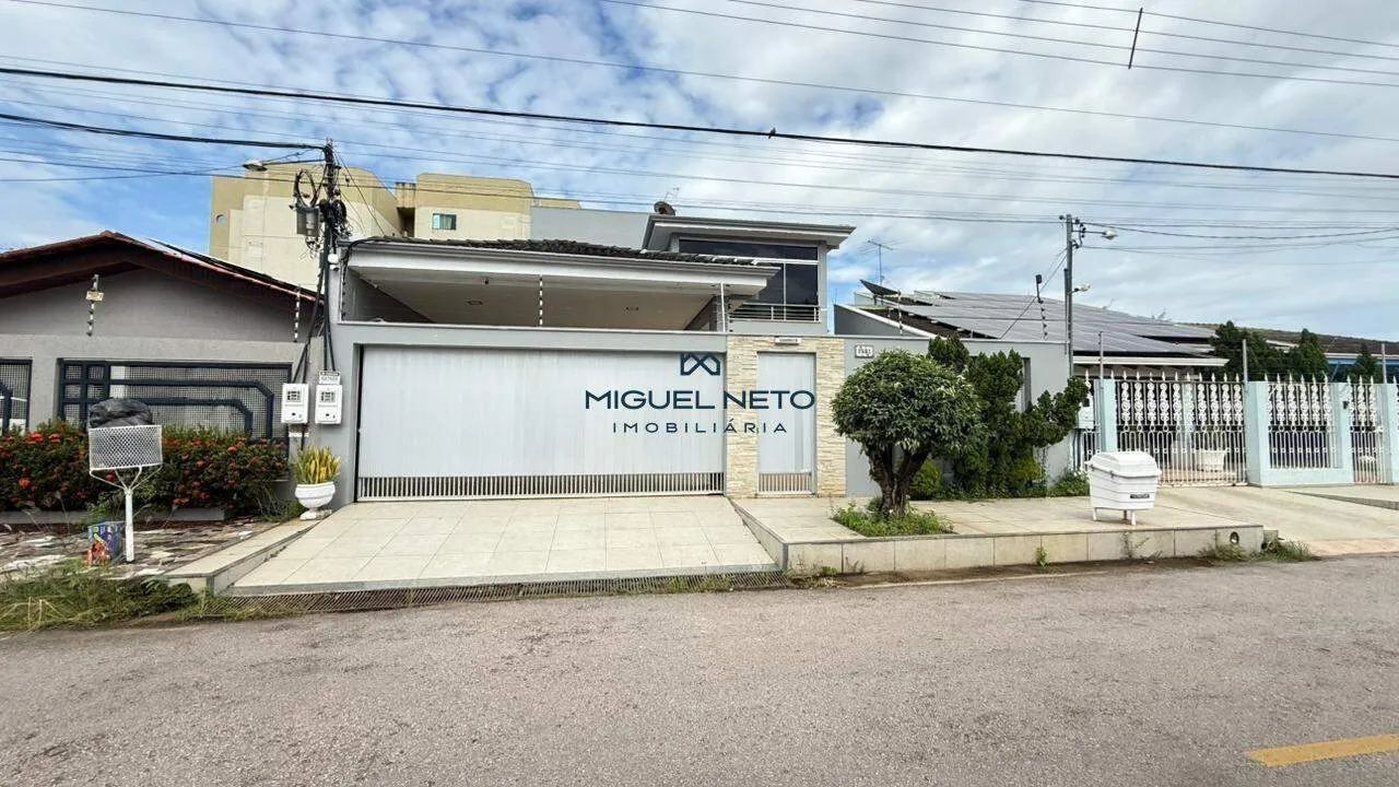 SOBRADO MODERNO NO COSTA E SILVA - APTO A FINANCIAMENTO