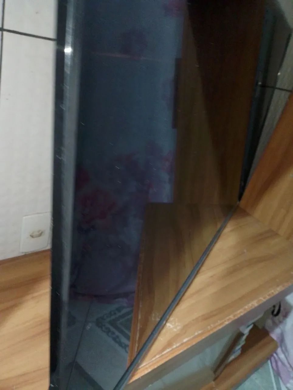 Semi Nova Tv-Smart TCL ) 55p Com Defeito Besta Acende E Apaga  - Foto 2