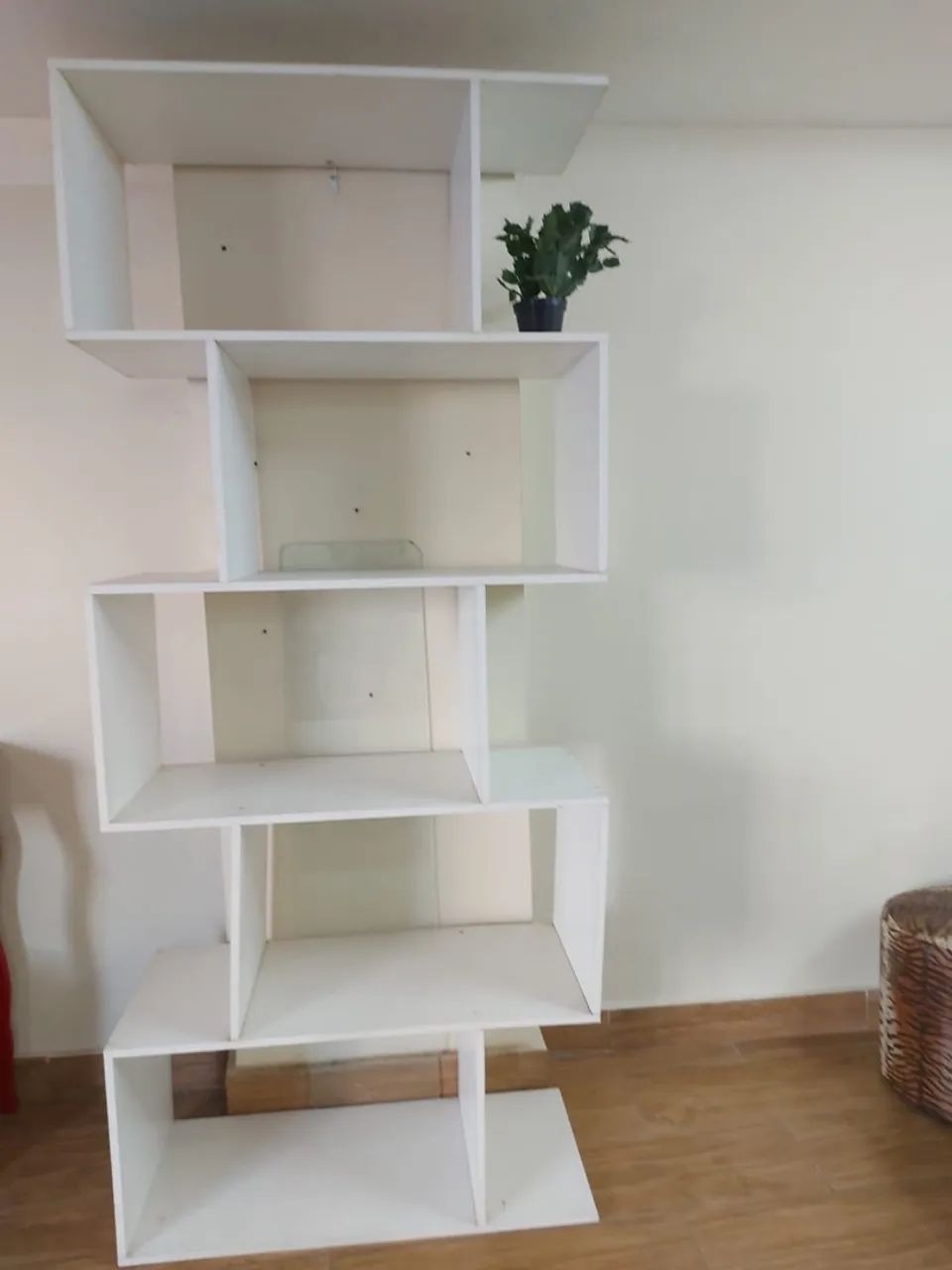 VENDO, MESA ARMÁRIO E SAPATEIRA  - Foto 2
