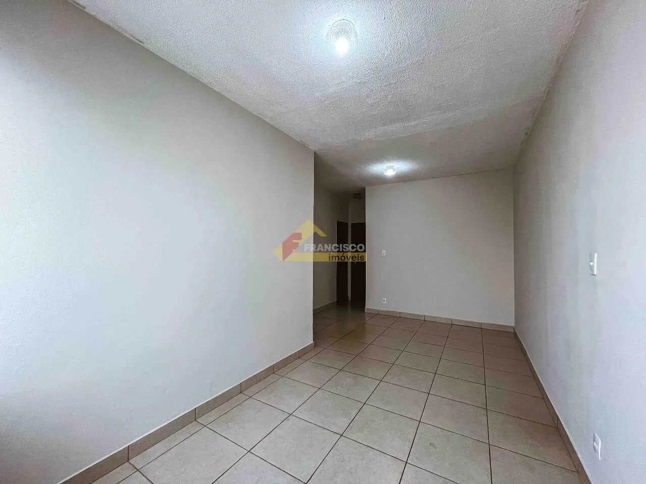 Casa localizada no bairro Antônio Fonseca
