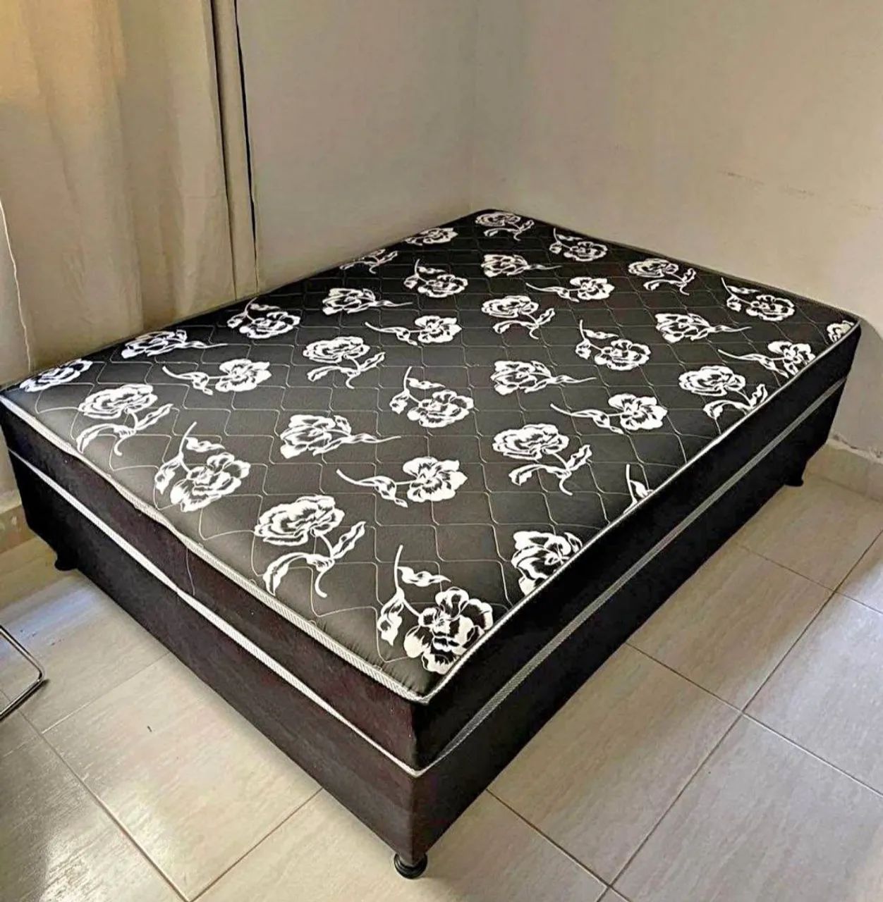 Cama Box Casal Aclopada 10 centímetros de Espuma R$499,99