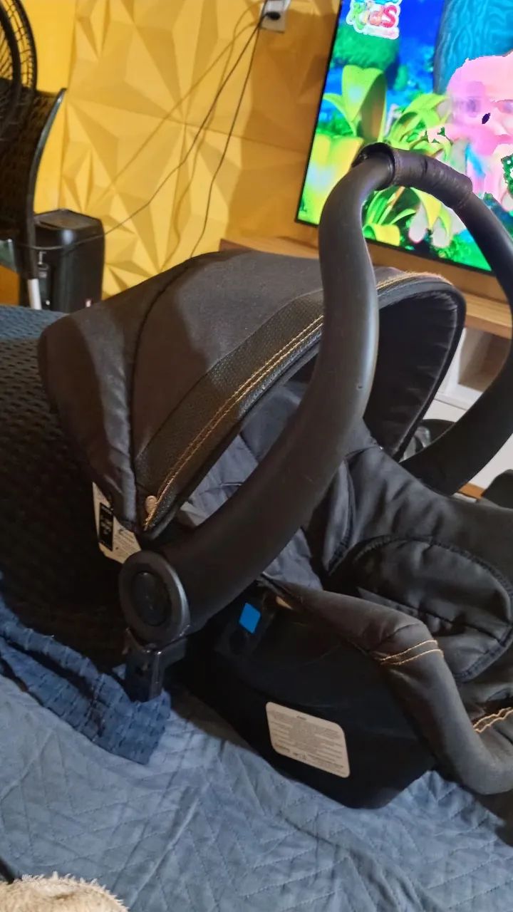 Bebê conforto Galzerano com base de carro  - Foto 3