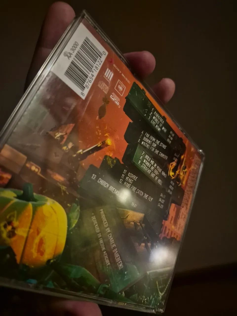 Cd helloween - straight out of hell (semi-novo) - Foto 2