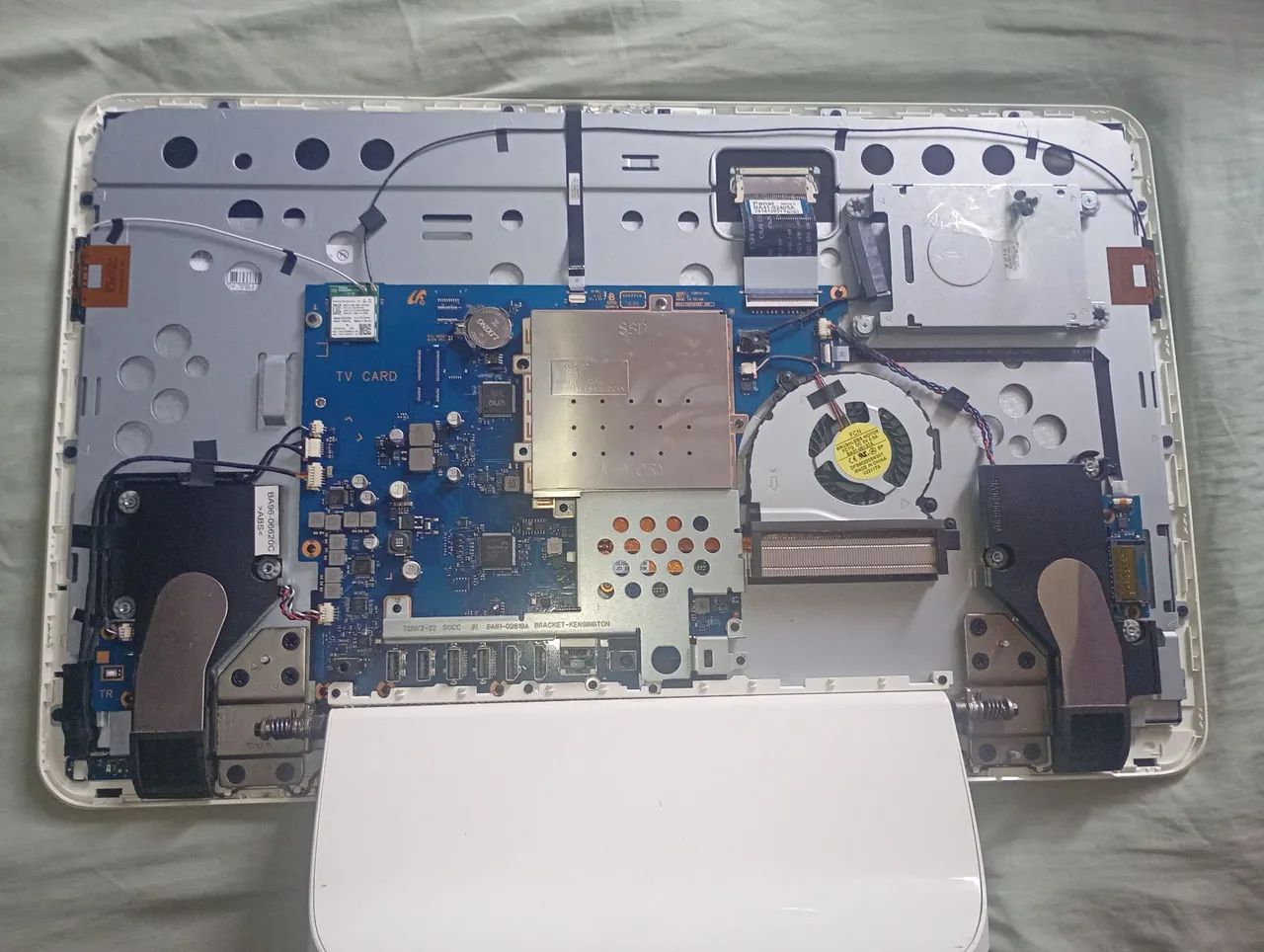 Computador ALL One Samsung tela quebrada troco em play 2 - Foto 2