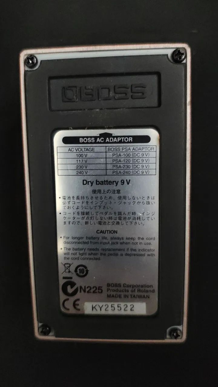 Pedaleira Boss Mega distortion md2 - Foto 4