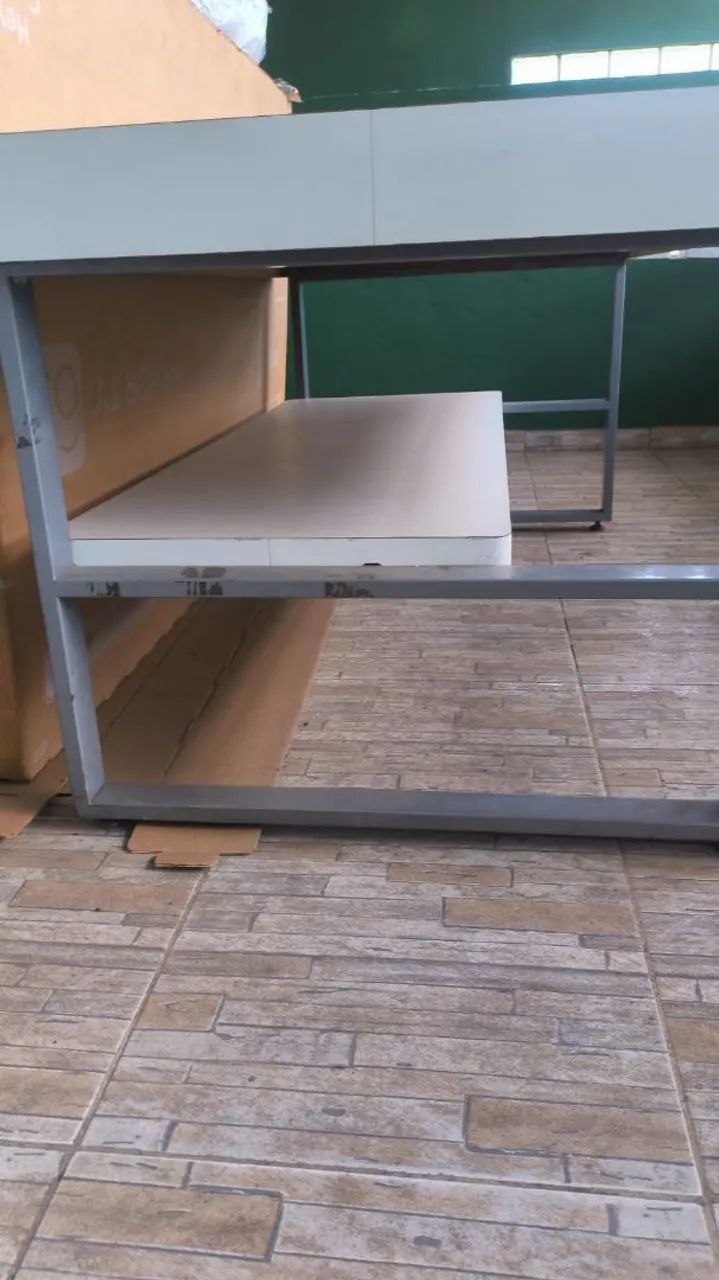 Mesa expositora para loja - Foto 5