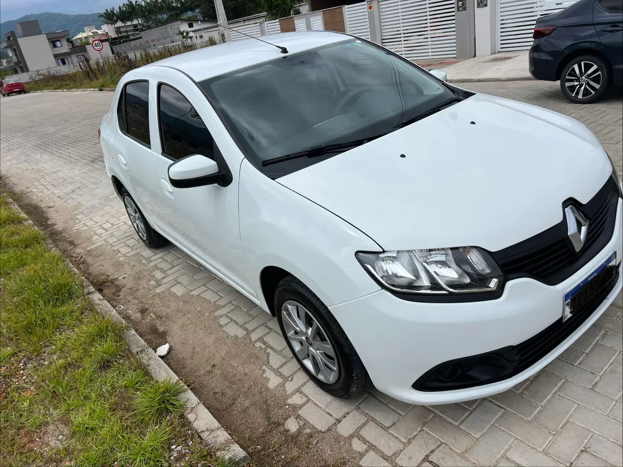 Renault Logan Authentique Flex 1.0 12V 4P 2017 - Foto 4