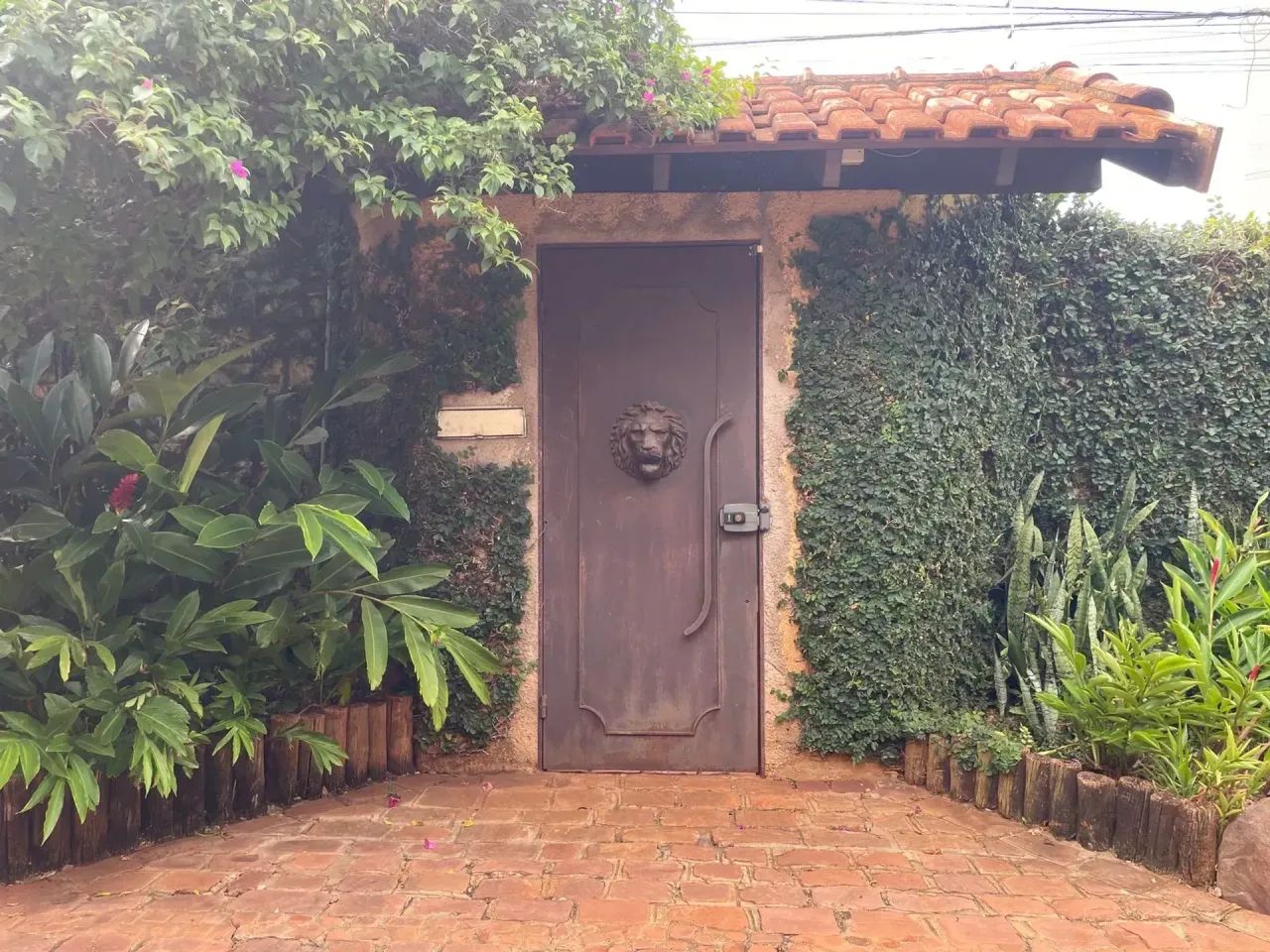 CASA EXCLUSIVA COM  ESTILO COLONIAL - Foto 2