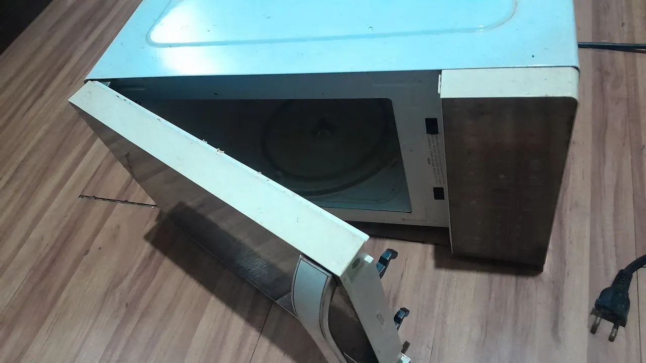 Microondas quebrado  - Foto 3