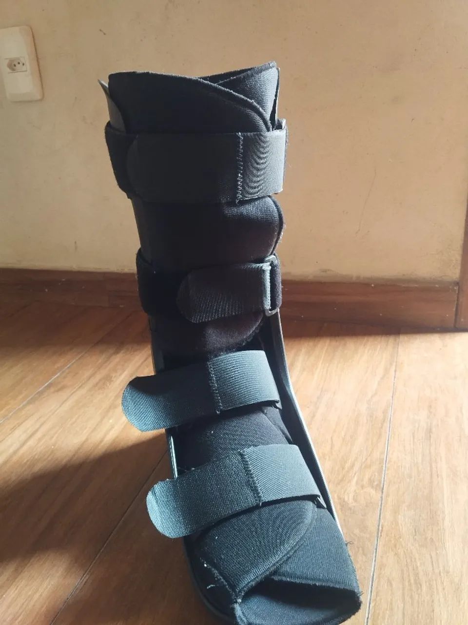 Bota ortopédica semi-nova  - Foto 3