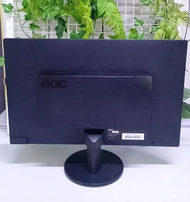 Monitor AOC 18.5"  LED ideal para escritório! - Foto 2