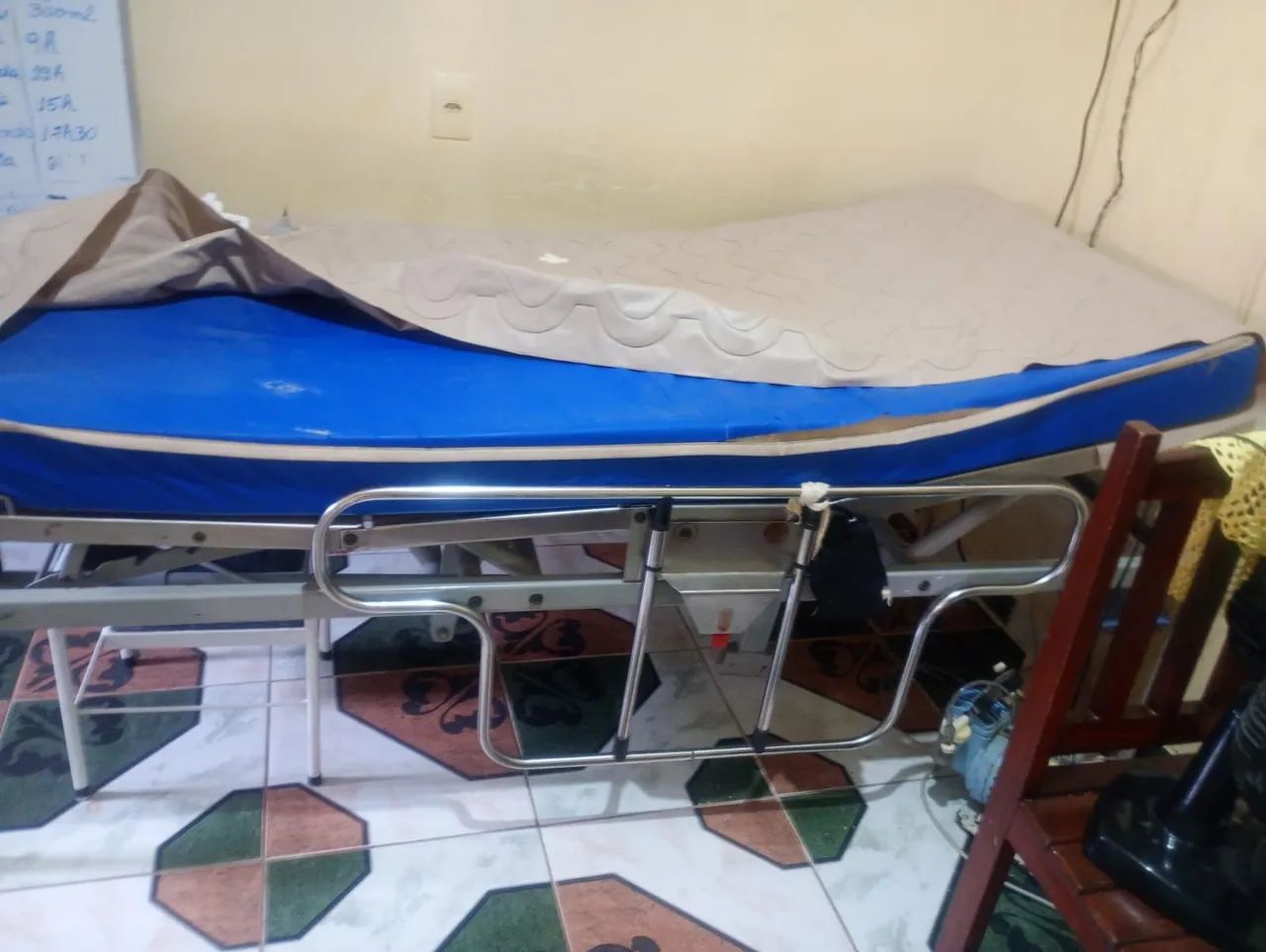 Cama hospitalar c/ colchão  - Foto 4