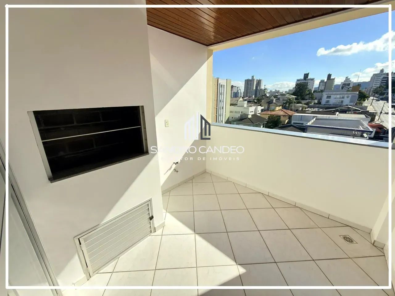 Apartamento com 91 m² com 3 quartos, suíte, sacada com churrasqueira, elevador, garagem, d - Foto 4