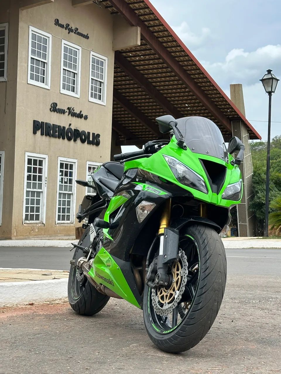 Kawasaki Zx-6r 636cc 2013 - 1477088497 | OLX