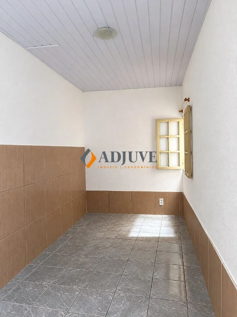 Casa com 03 quartos, 02 banheiros - próximo a Praia - Foto 5