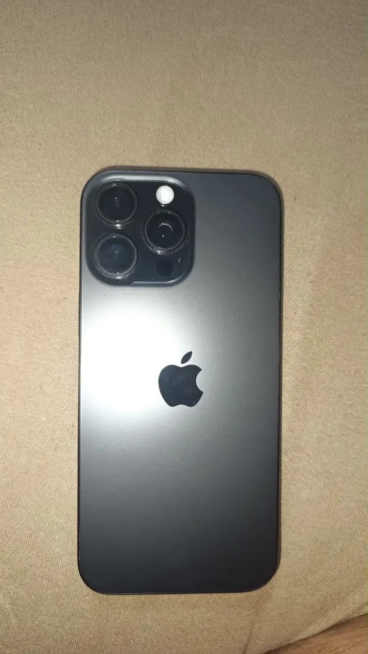 Vendo celular novo praticamente 16 pro max