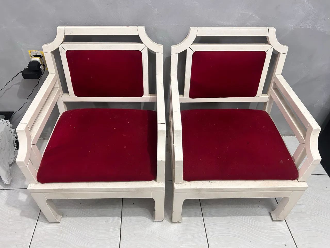 Poltronas de madeira