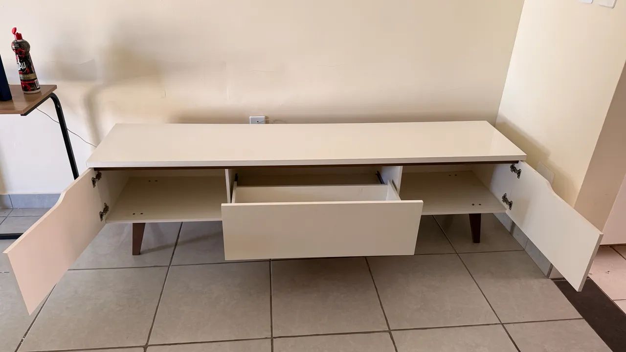 Rack Aparador Branco 3 Portas - Ótimo Estado