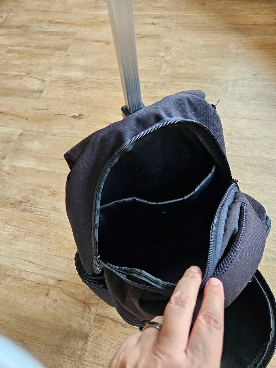 Mochila semi nova e linda!  - Foto 4