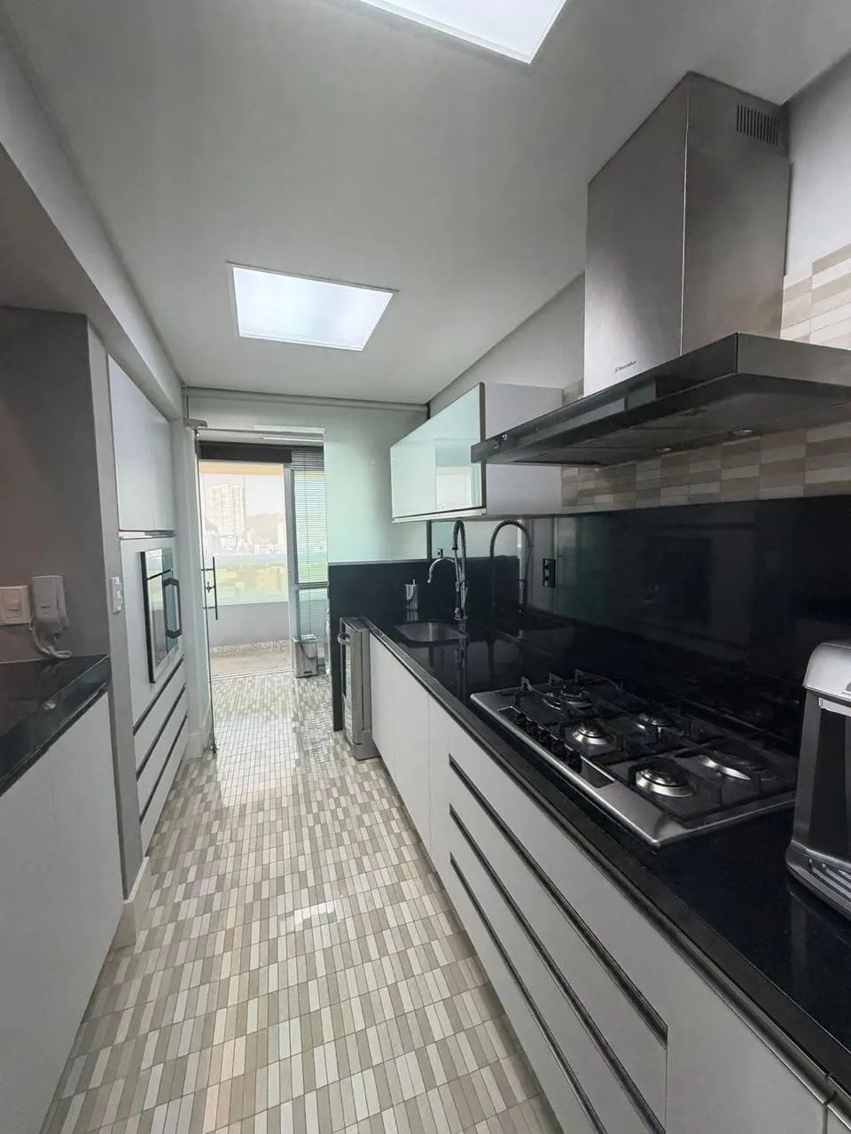 Apartamento Semimobiliado  Celebrity - Foto 5