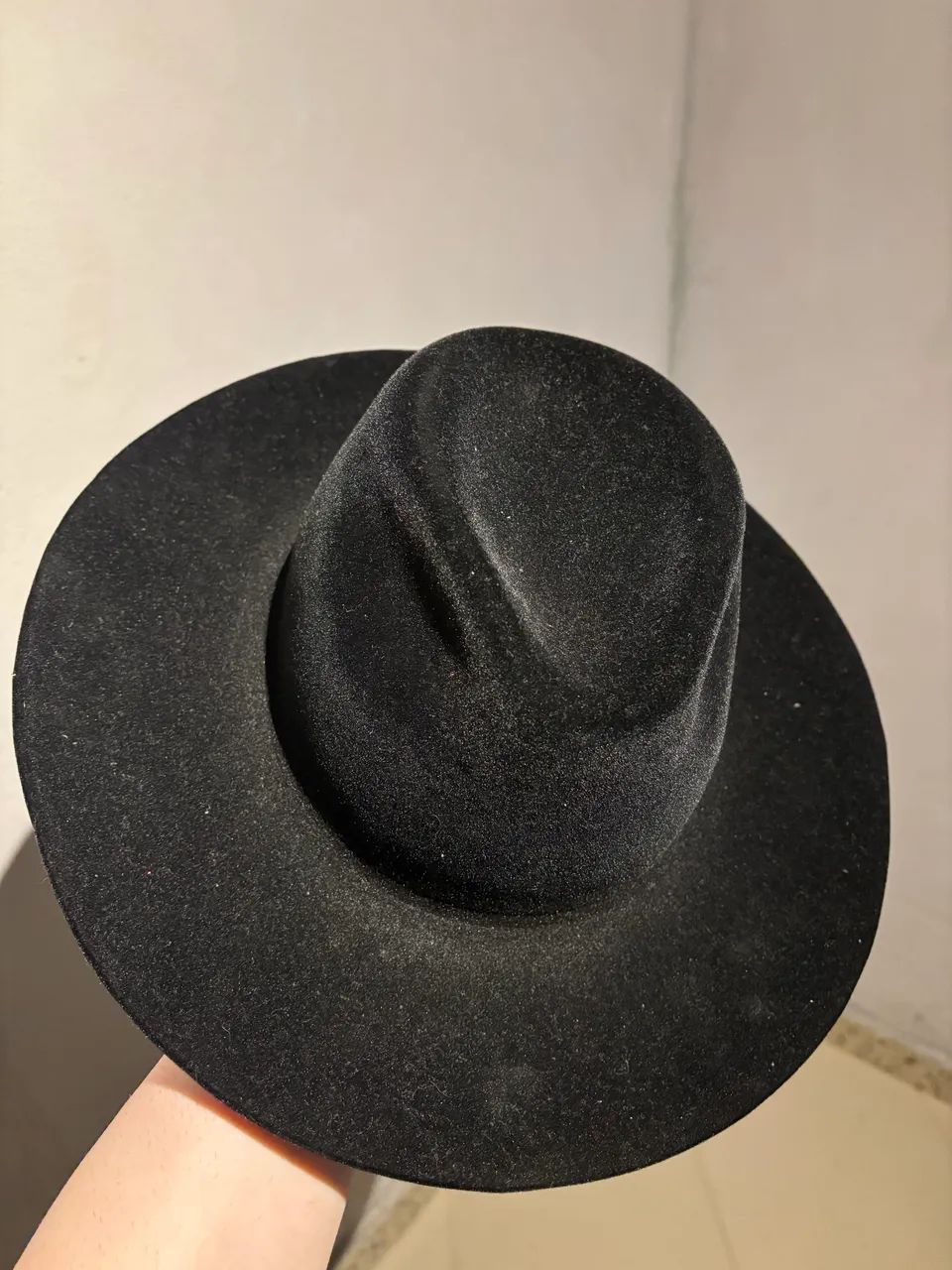 Chapéu fedora preto em veludo (desapego) - Foto 2