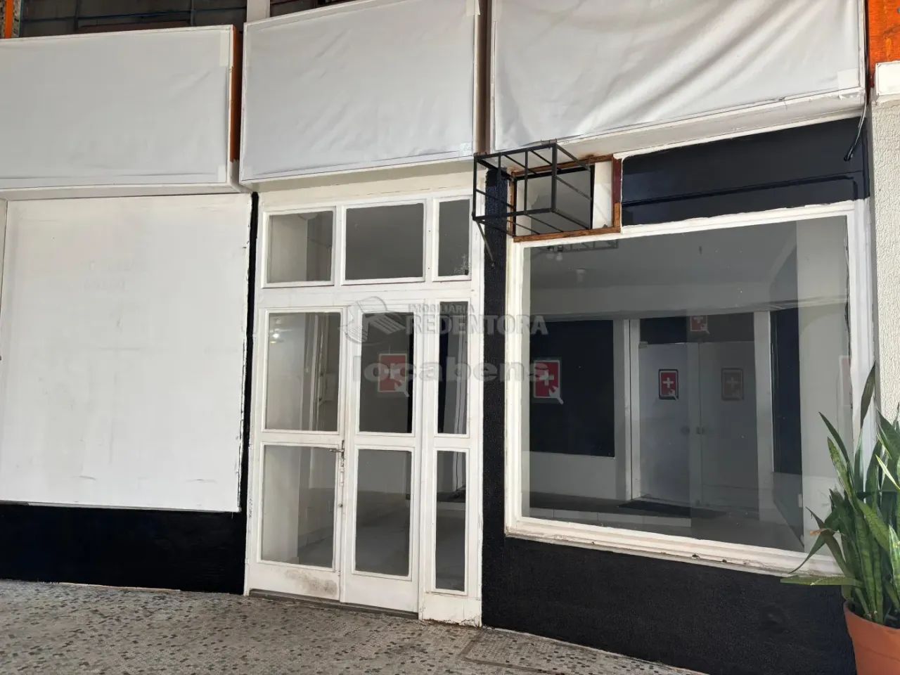 Ótima Sala Comercial com 34m² no Centro para Locação