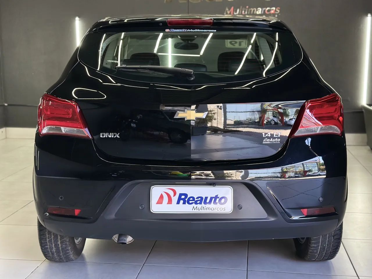 Chevrolet Onix Hatch LT 1.4 8V Flex Mec. 4P 2019 - Foto 5