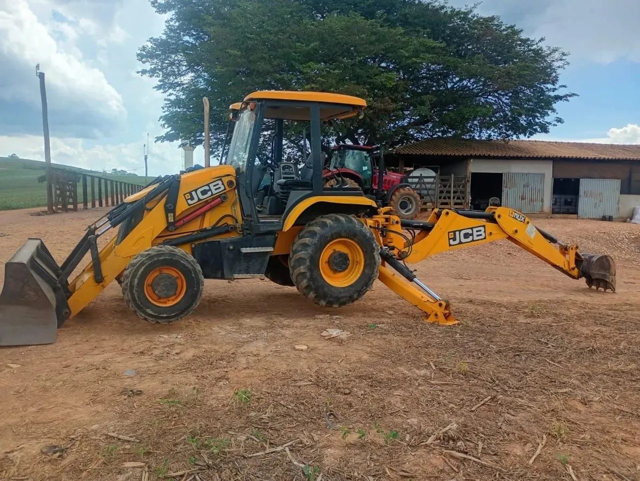 Retroescavadeira Jcb 3cx 4x4 Turbo  - Foto 3