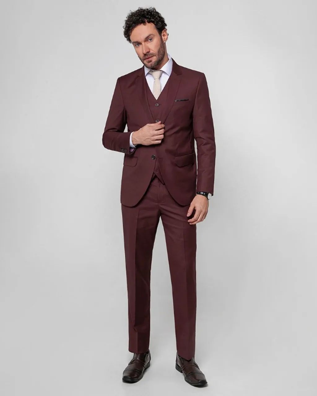 Terno Slim Fit Savile Vinho - Plus Size
