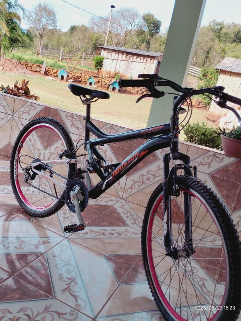 Vendo bicicleta Hudson downhill e jump  - Foto 5