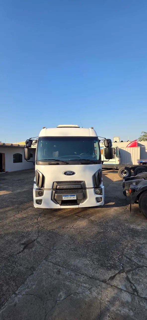 Ford Cargo 2429 - Foto 2
