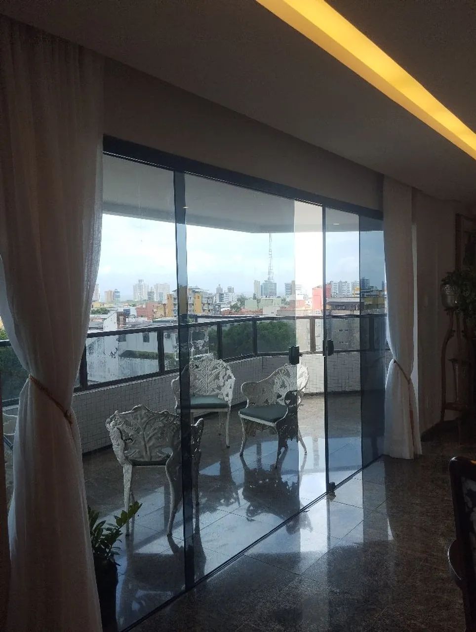 APARTAMENTO COBERTURA NO EDIFÍCIO ZIZI GASPAR  - Foto 4