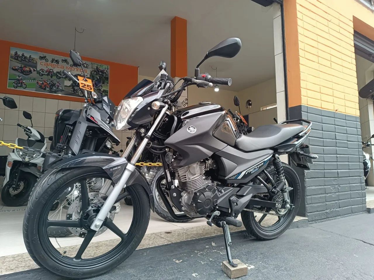 Factor 150 ED 2022 preta  - Foto 3