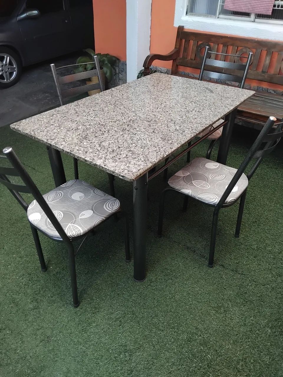 Mesa c/4 cadeiras semi nova (Entrego)